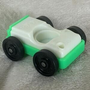 Vintage Fisher Price Little People Green Bottom Garage Car